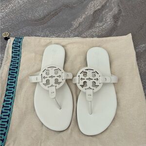 NEW WHITE TORY BURCH SANDALS sz 6.5